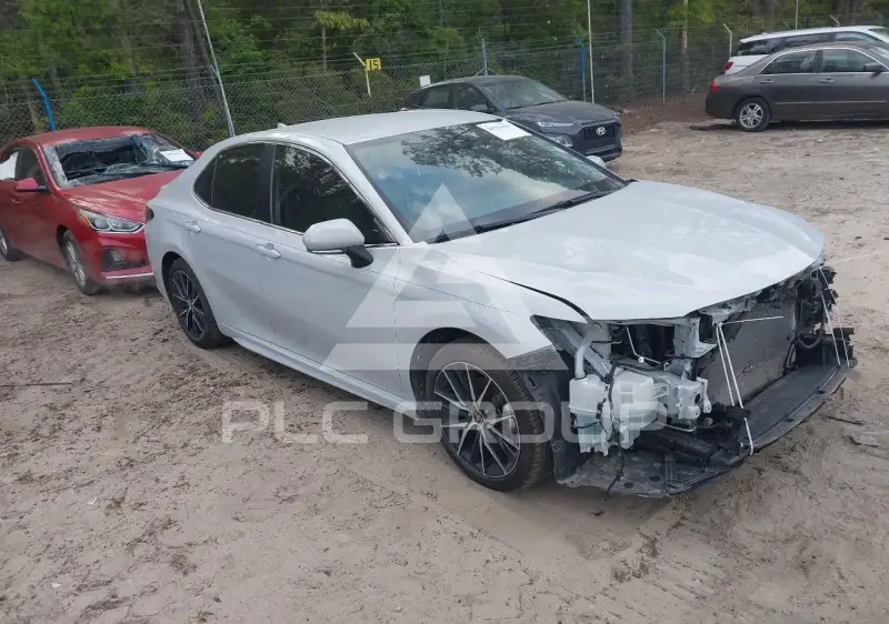 2024 Toyota CAMRY фото