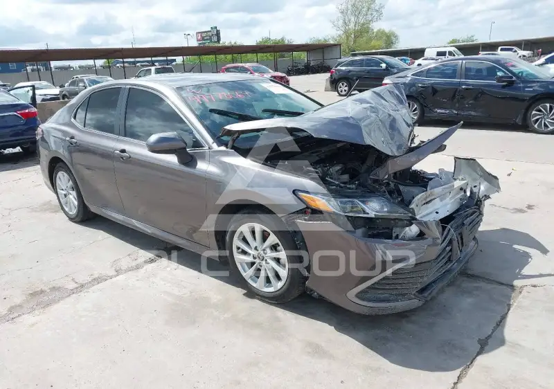 2024 Toyota CAMRY фото