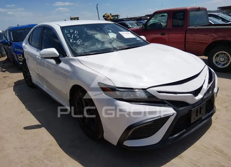 2024 Toyota CAMRY photo