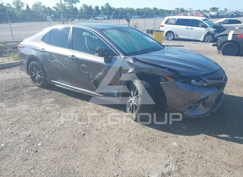 2024 Toyota CAMRY фото