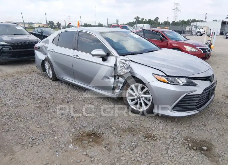2024 Toyota CAMRY фото