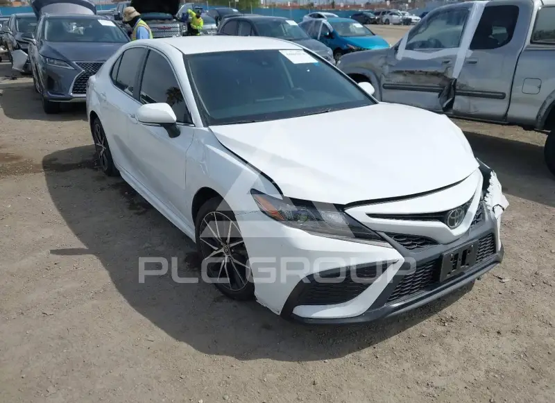 2024 Toyota CAMRY фото