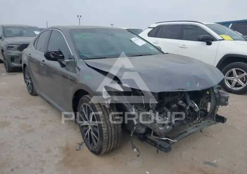 2024 Toyota CAMRY фото