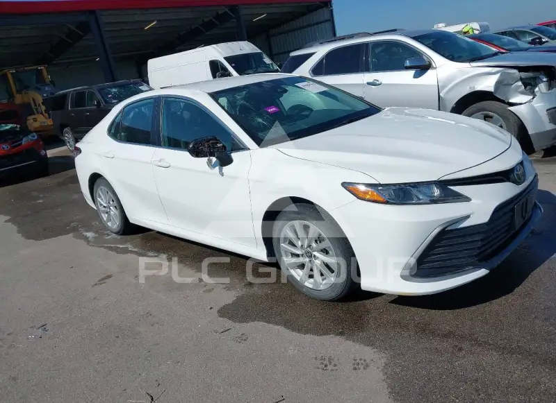 2024 Toyota CAMRY фото