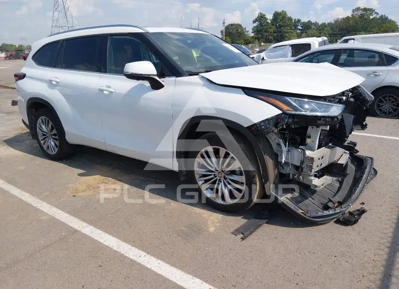 2024 Toyota Highlander фото