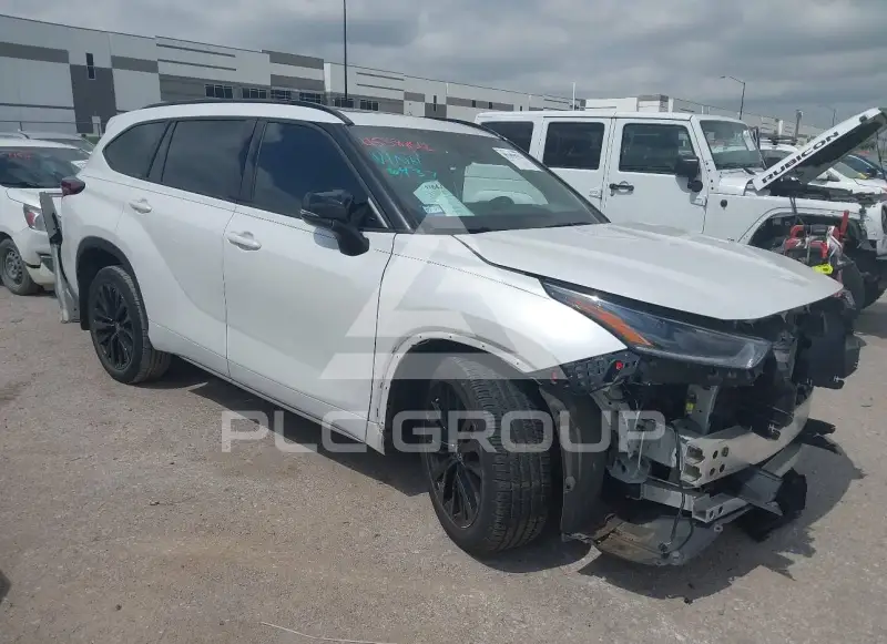 2024 Toyota Highlander фото