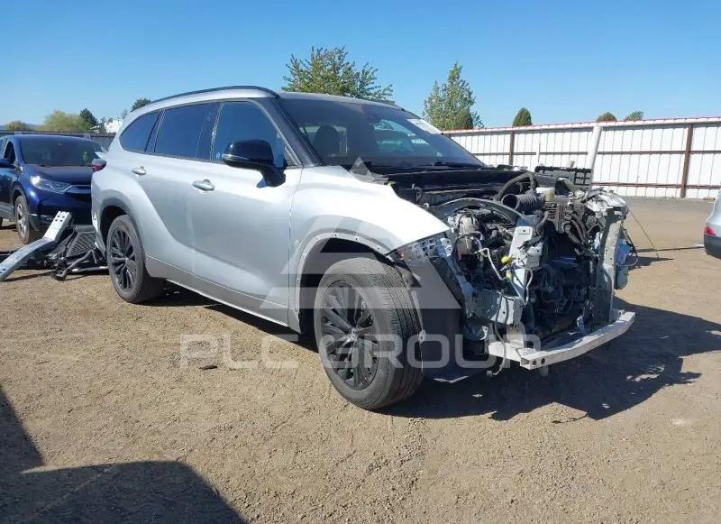 2024 Toyota Highlander фото
