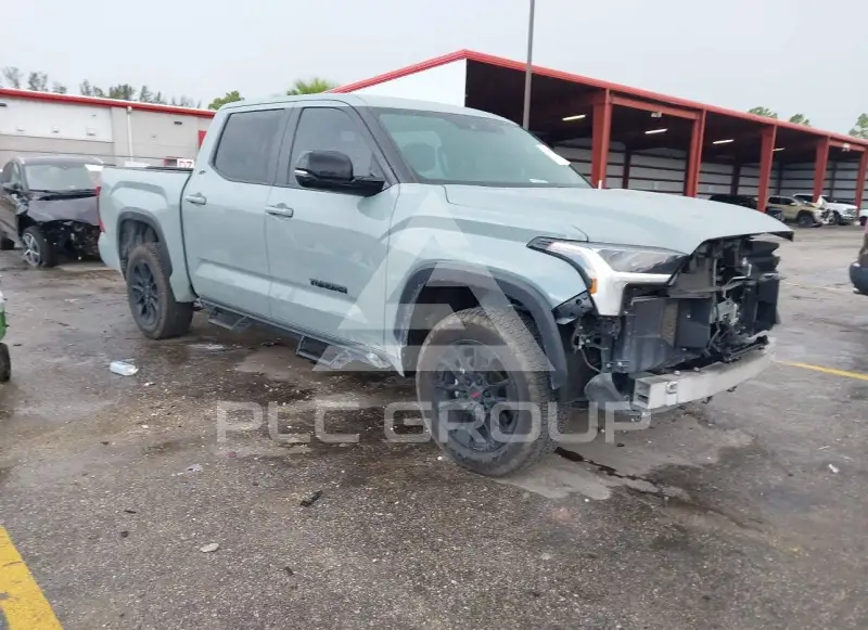2024 Toyota TUNDRA фото