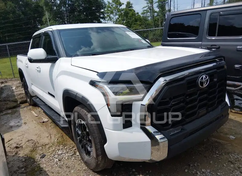 2024 Toyota TUNDRA фото
