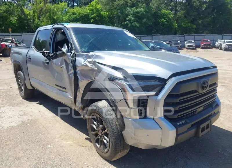 2024 Toyota TUNDRA фото