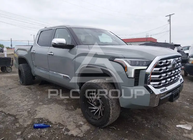 2024 Toyota TUNDRA фото
