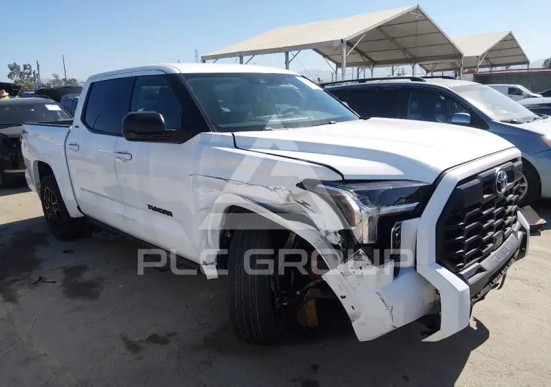 2024 Toyota TUNDRA photo