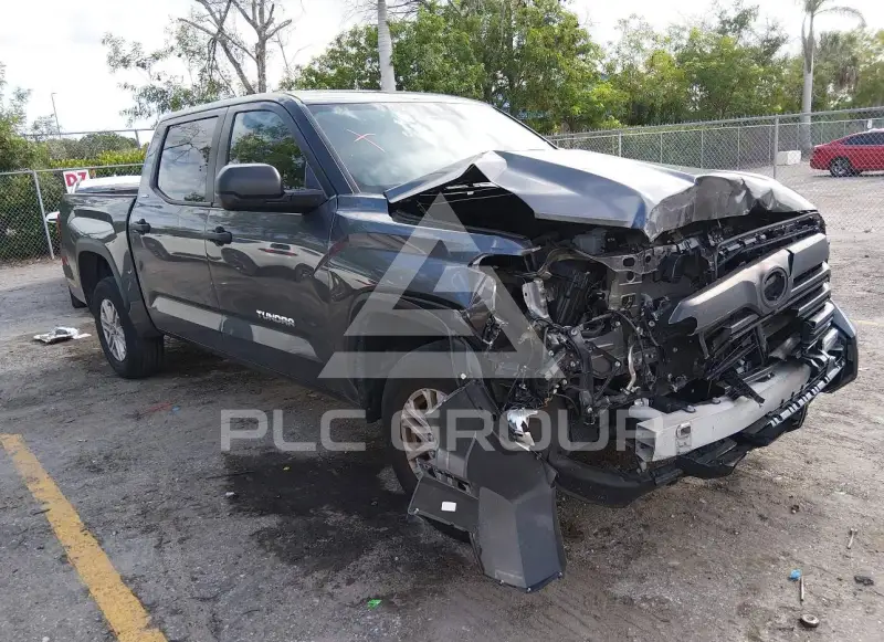 2024 Toyota TUNDRA фото