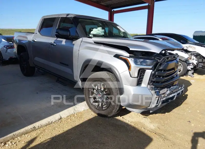 2024 Toyota TUNDRA photo