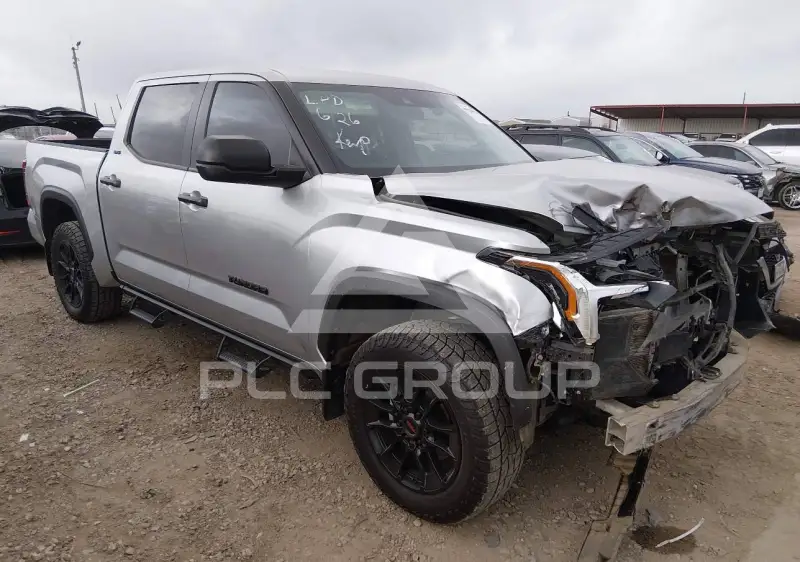 2024 Toyota TUNDRA фото