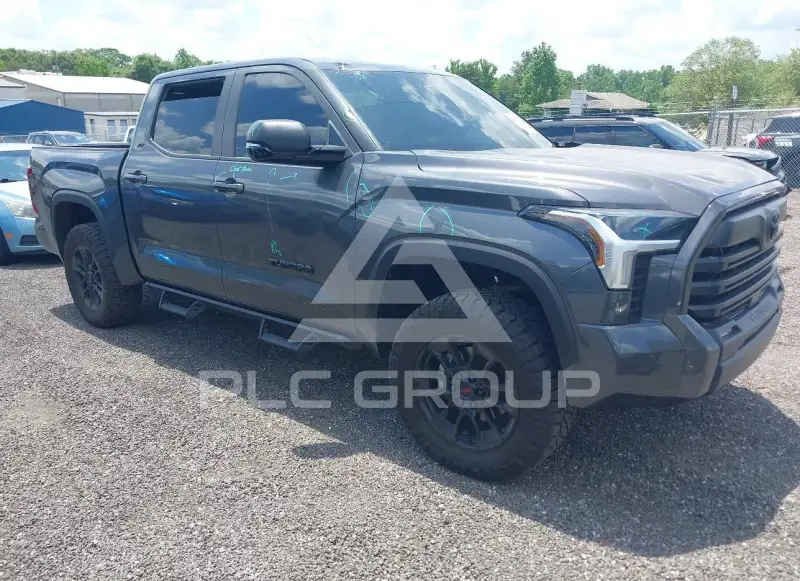 2024 Toyota TUNDRA photo