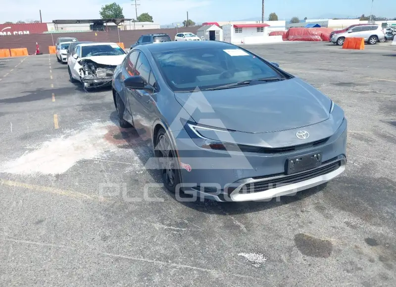 2024 Toyota PRIUS photo