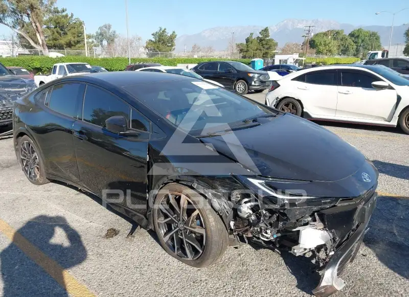 2024 Toyota PRIUS фото