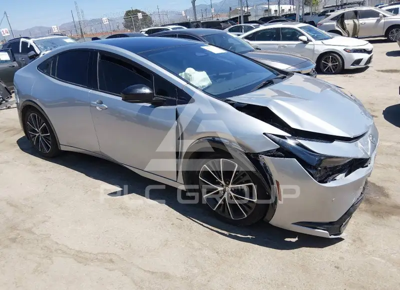 2024 Toyota PRIUS фото