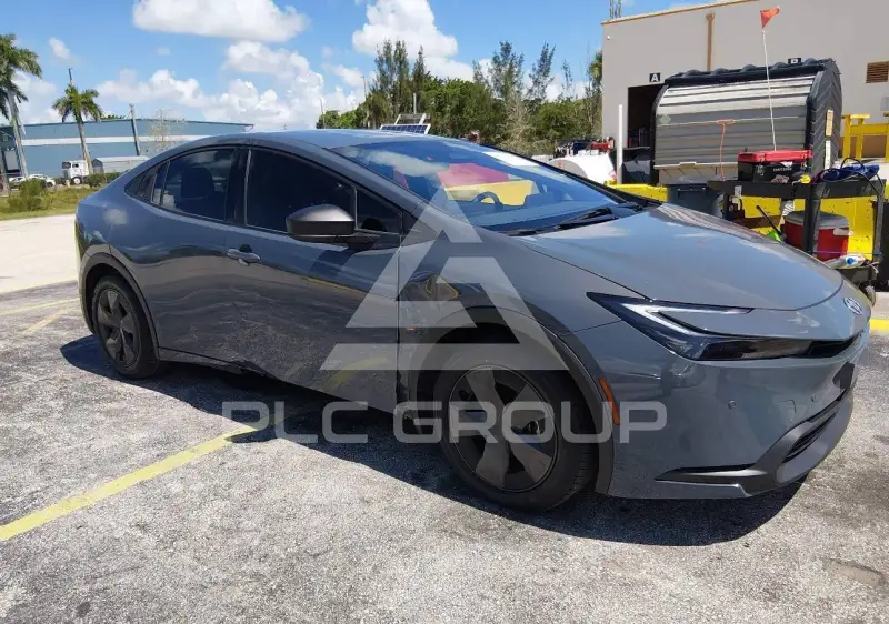 2024 Toyota PRIUS фото