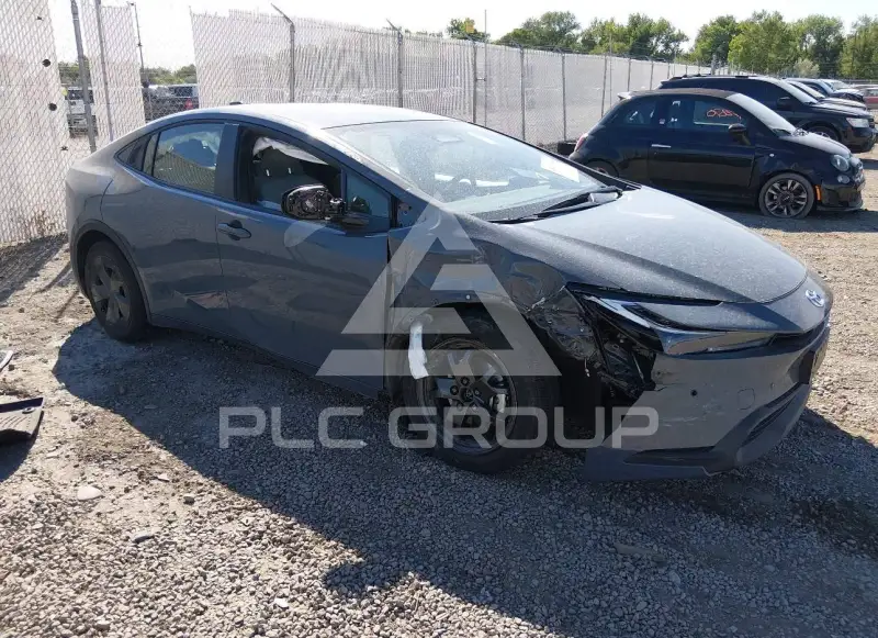 2024 Toyota PRIUS photo