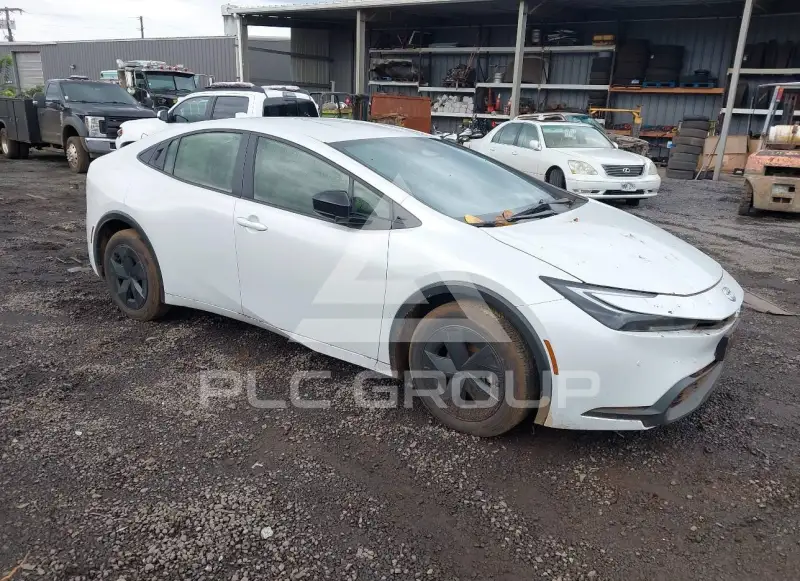 2024 Toyota PRIUS photo