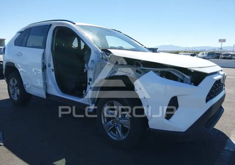 2024 Toyota RAV4 фото