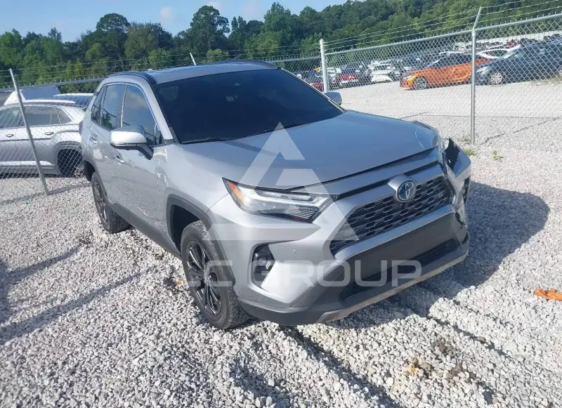 2024 Toyota RAV4 фото