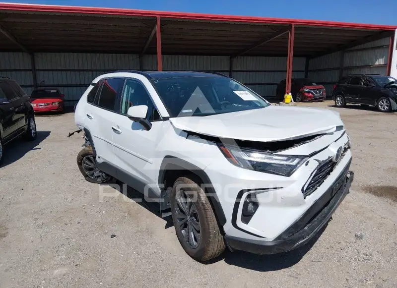 2024 Toyota RAV4 фото