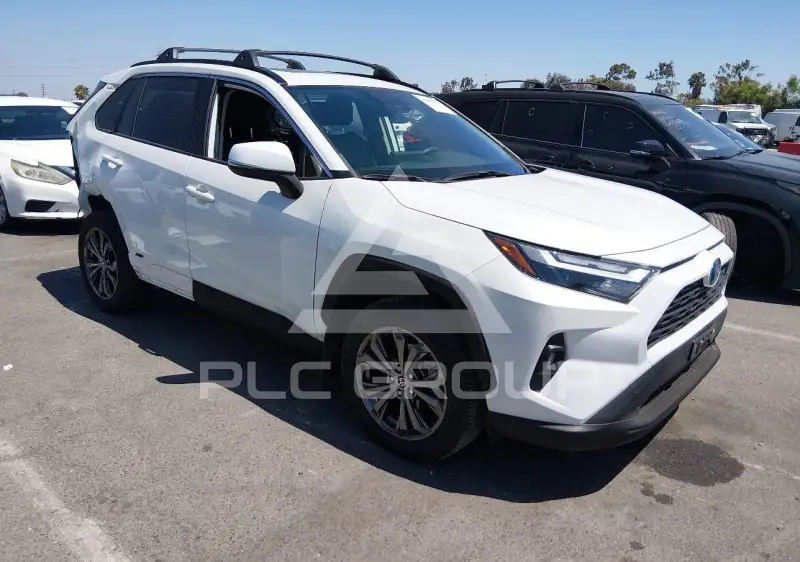 2024 Toyota RAV4 фото
