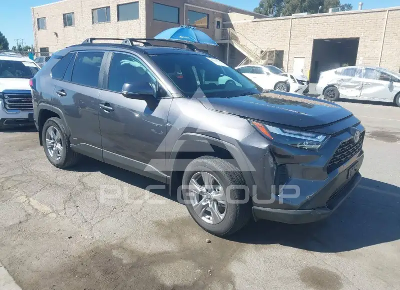 2024 Toyota RAV4 фото