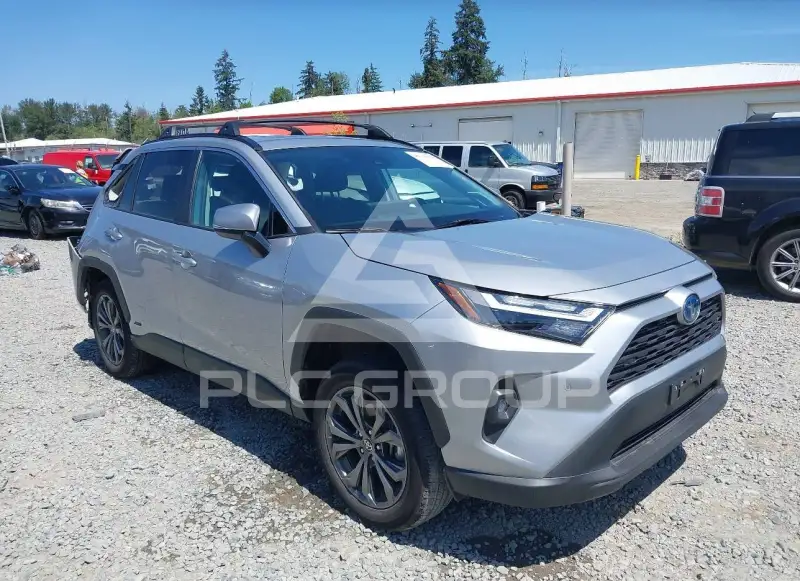 2024 Toyota RAV4 фото