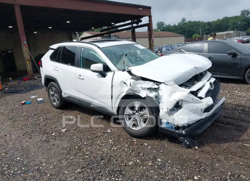 2024 Toyota RAV4 фото