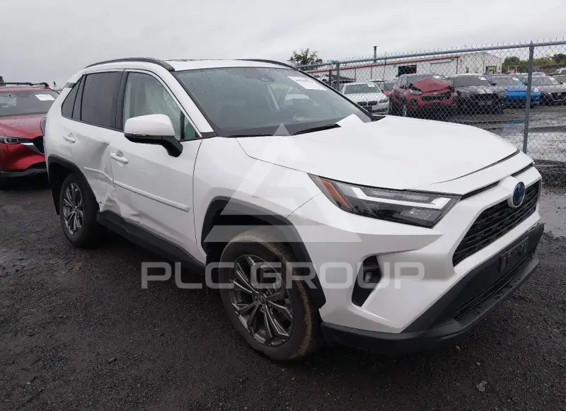 2024 Toyota RAV4 фото
