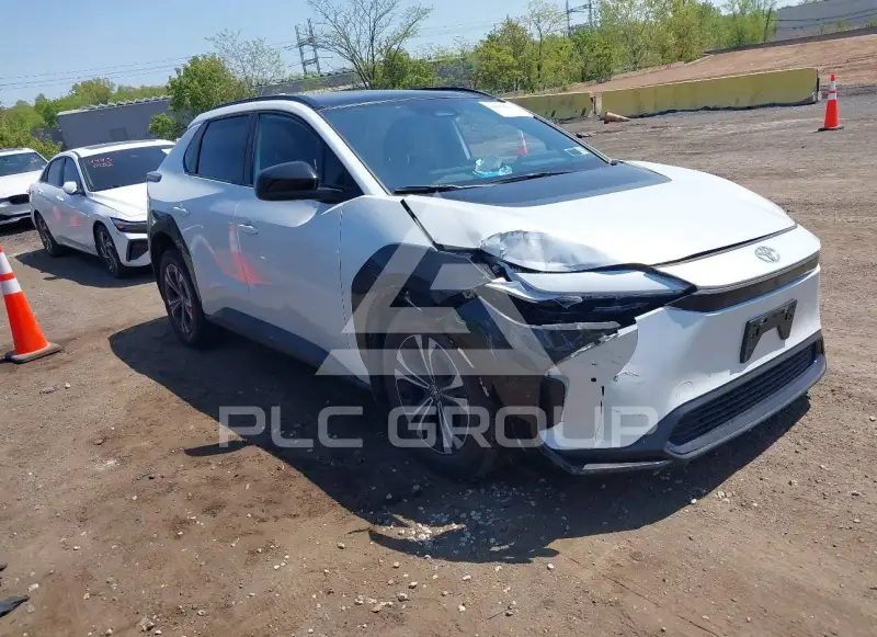 2024 Toyota bZ4X фото