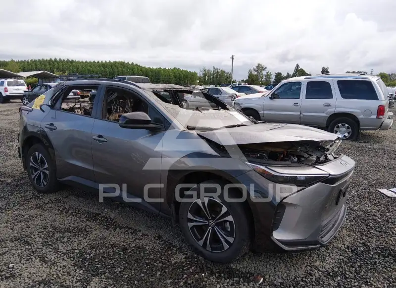 2024 Toyota bZ4X фото