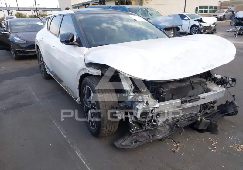 2024 KIA EV фото