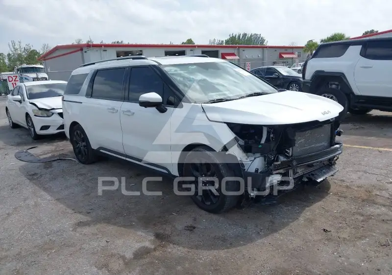 2024 KIA Carnival photo