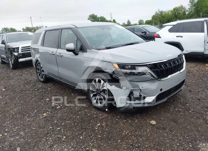 2024 KIA Carnival фото