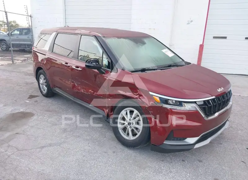 2024 KIA Carnival фото