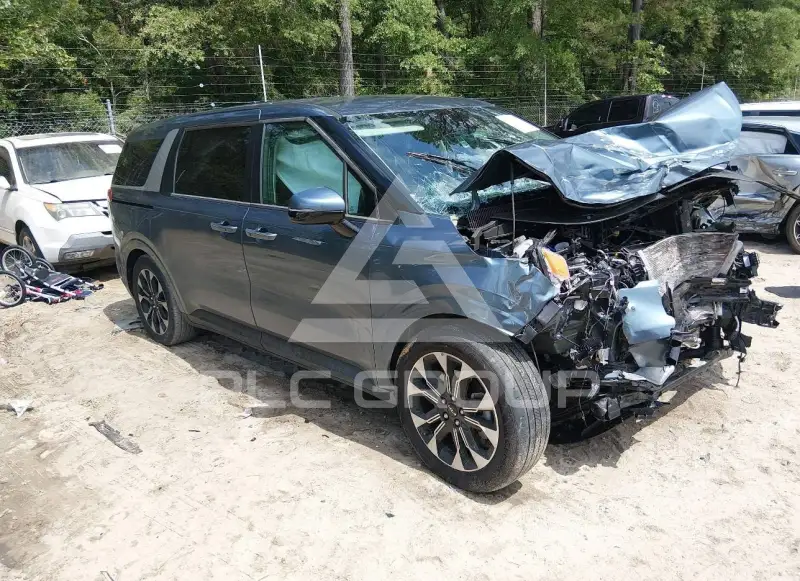 2024 KIA Carnival фото