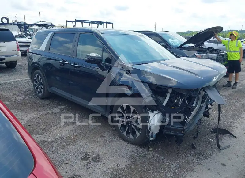 2024 KIA Carnival photo