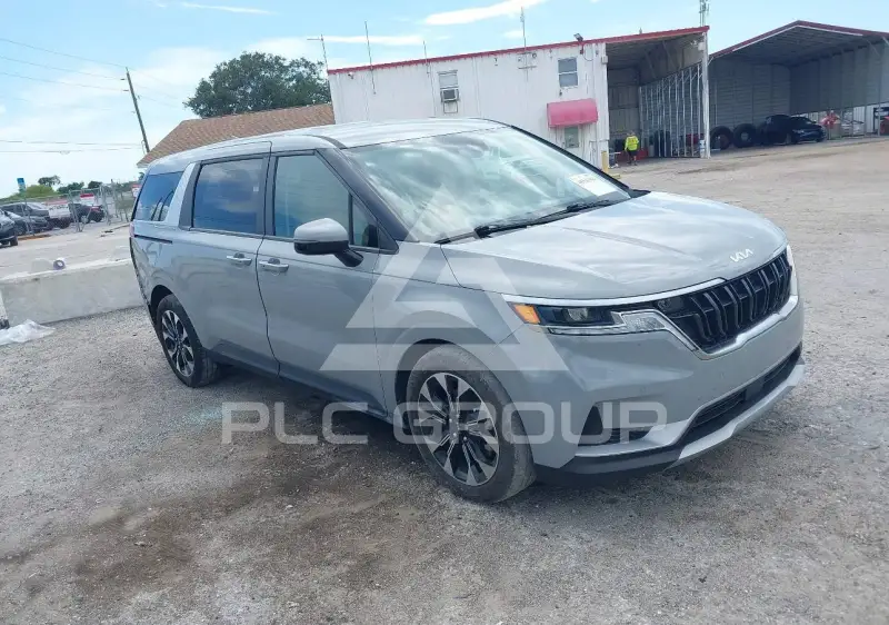 2024 KIA Carnival photo