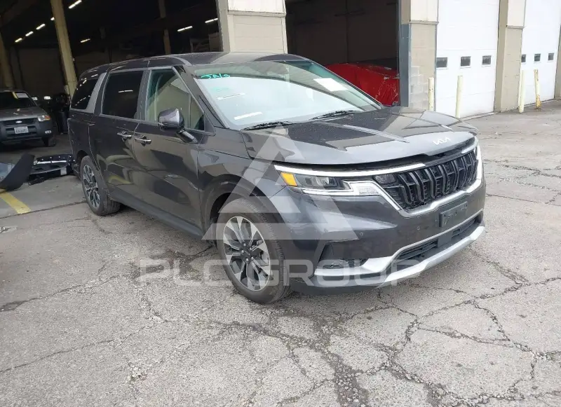 2024 KIA Carnival photo