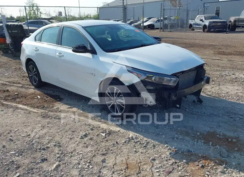 2024 KIA Forte фото