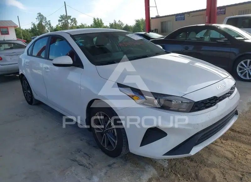 2024 KIA Forte фото