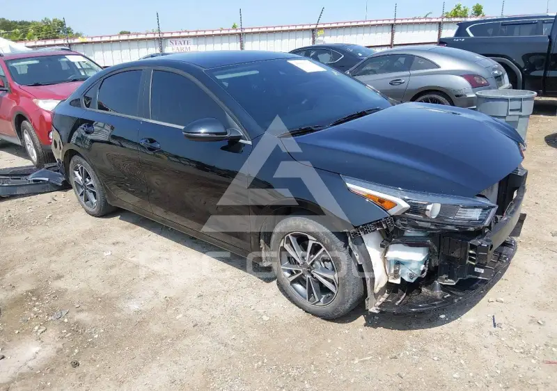 2024 KIA Forte фото