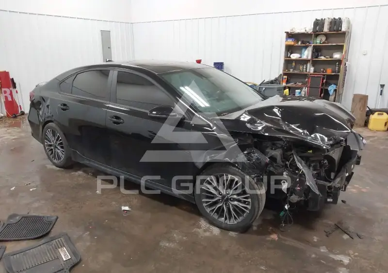2024 KIA Forte фото