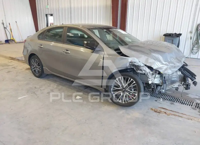 2024 KIA Forte фото