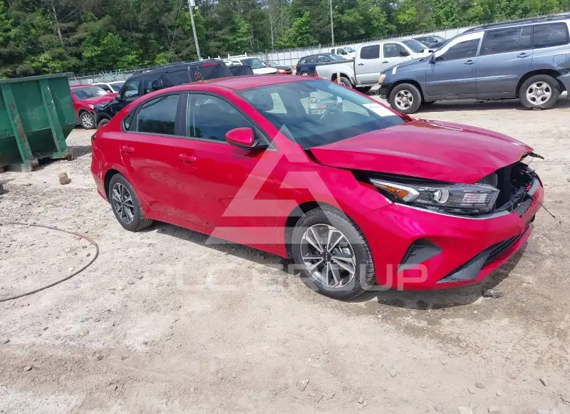 2024 KIA Forte фото
